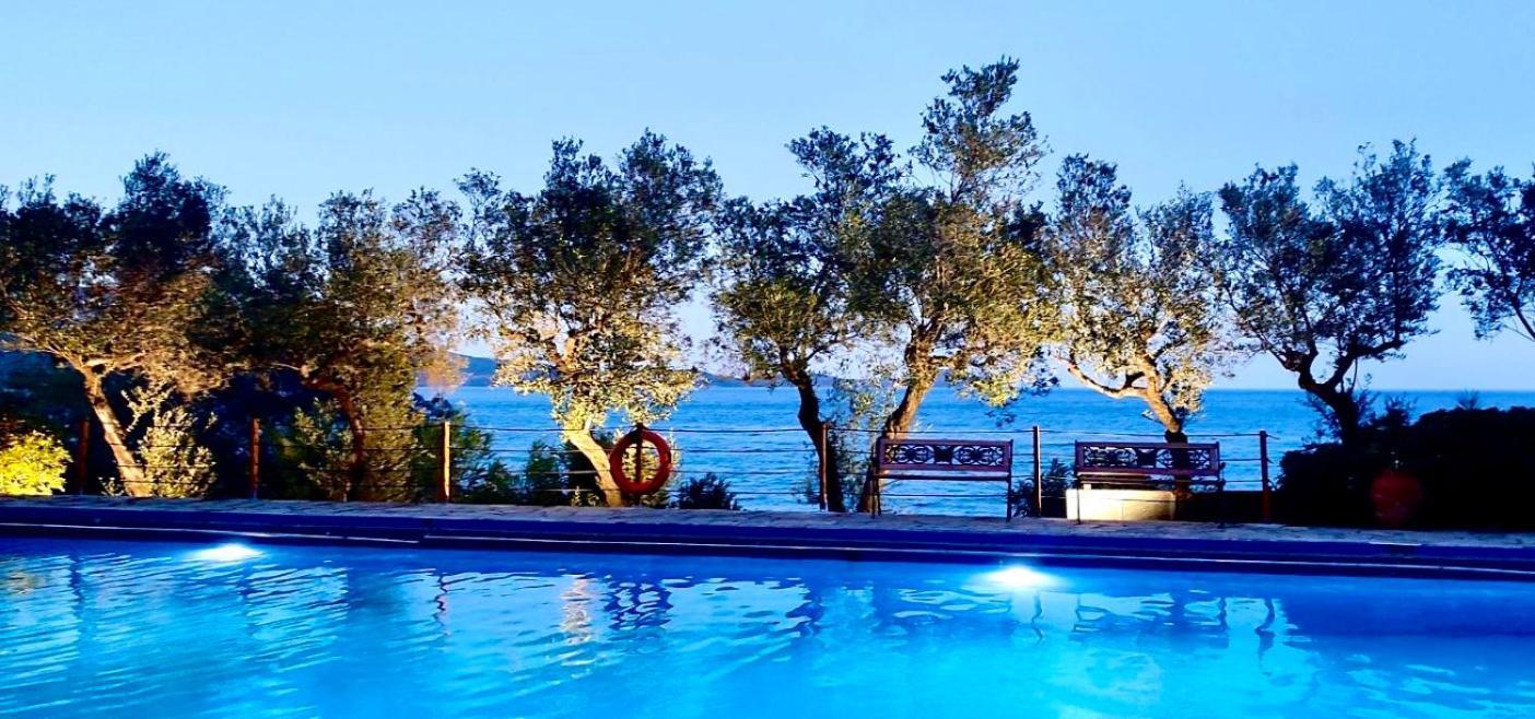 Douka Sea Front Residencies Apartment Monemvasia Bagian luar foto